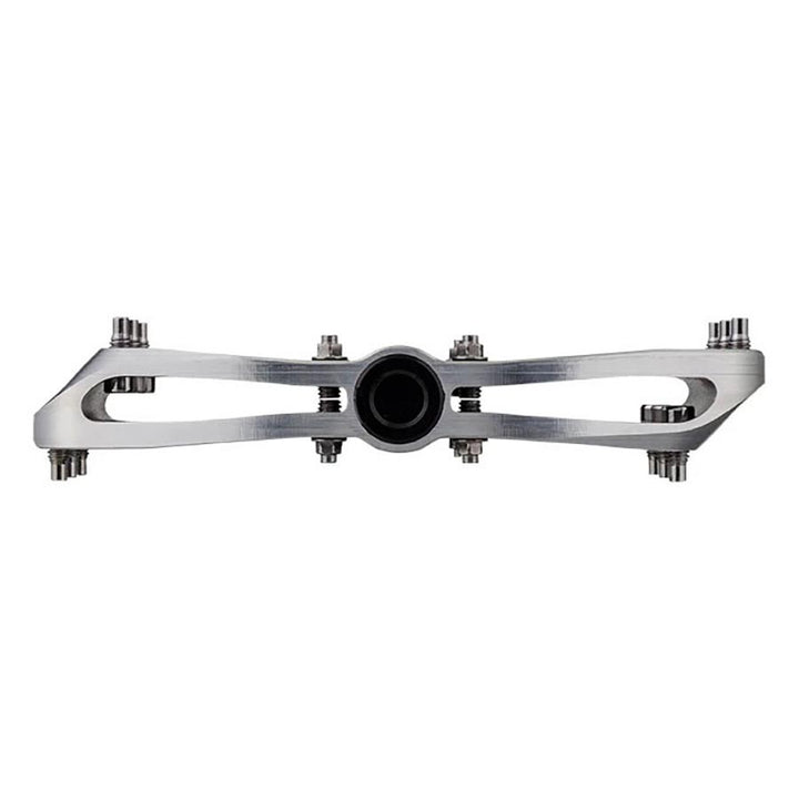 Spank Spoon 110 Platform Pedals Body: Aluminum Spindle: Cr-Mo 9/16 Red