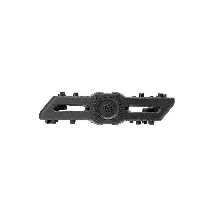 Eclat Contra Platform Pedals Body: Nylon Spindle: Cr-Mo 9/16 Black Pair
