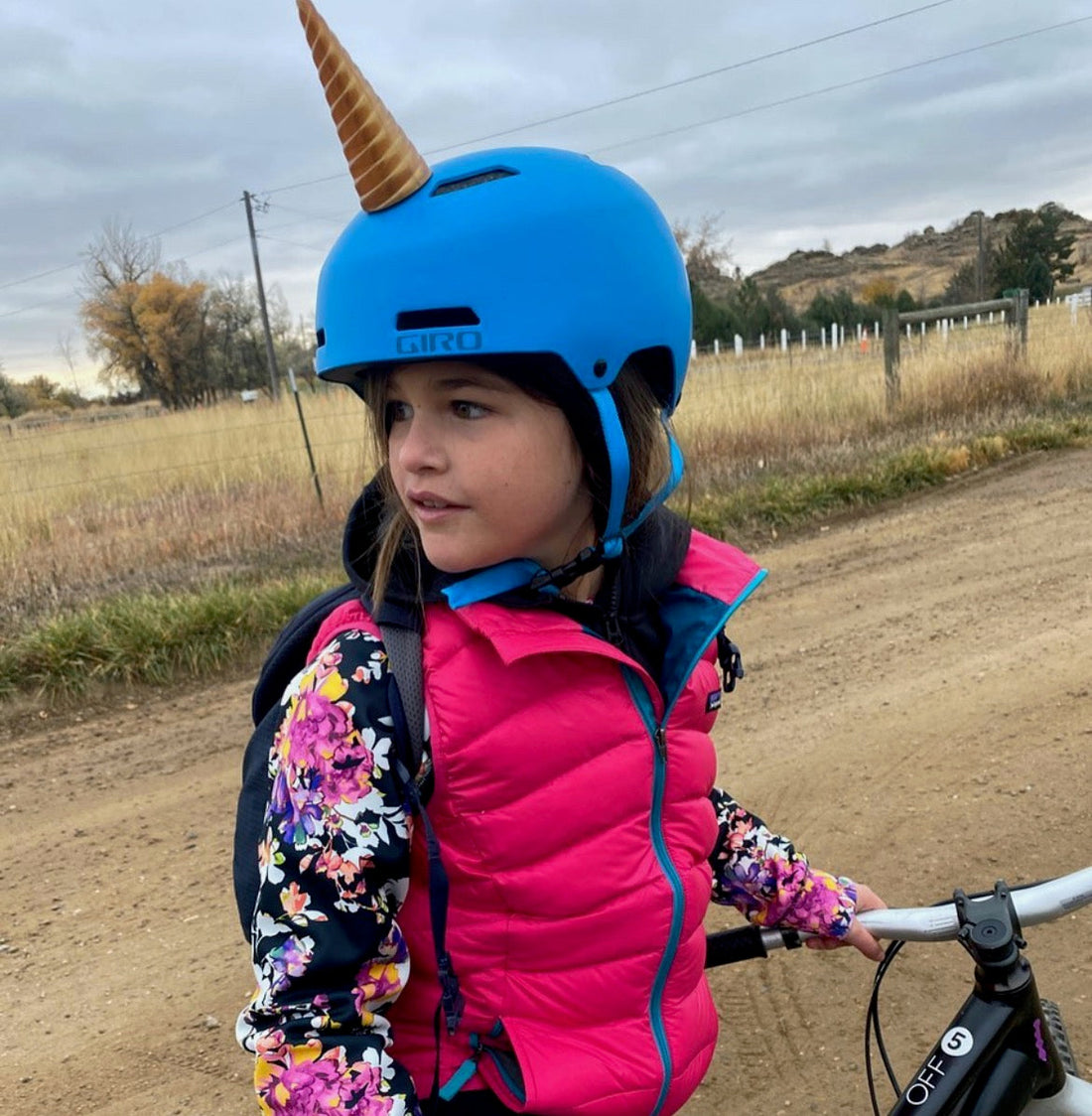 MagNeatOhz: Unicorn Horn for Helmet