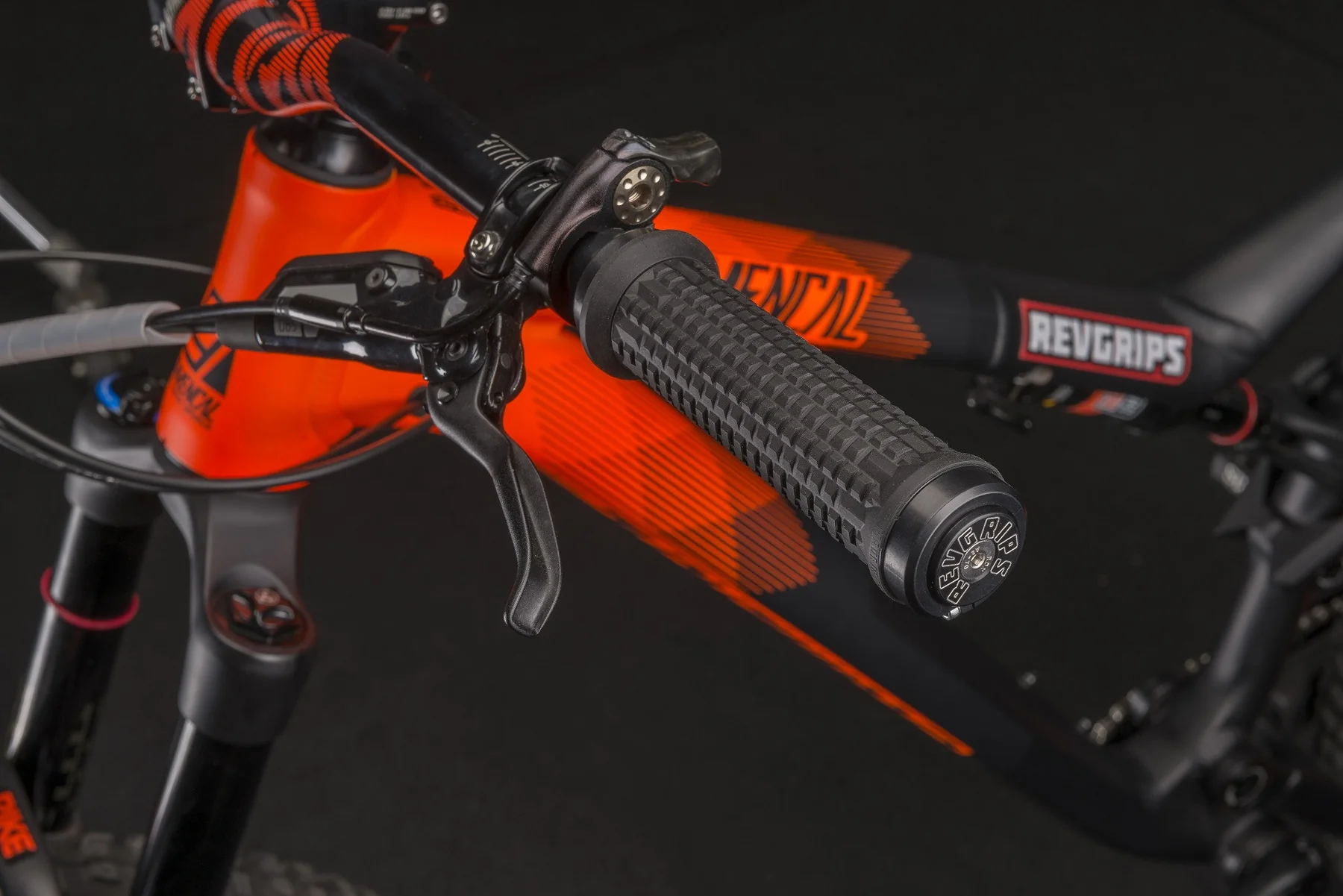 Race Series Shock Absorbing Grip System