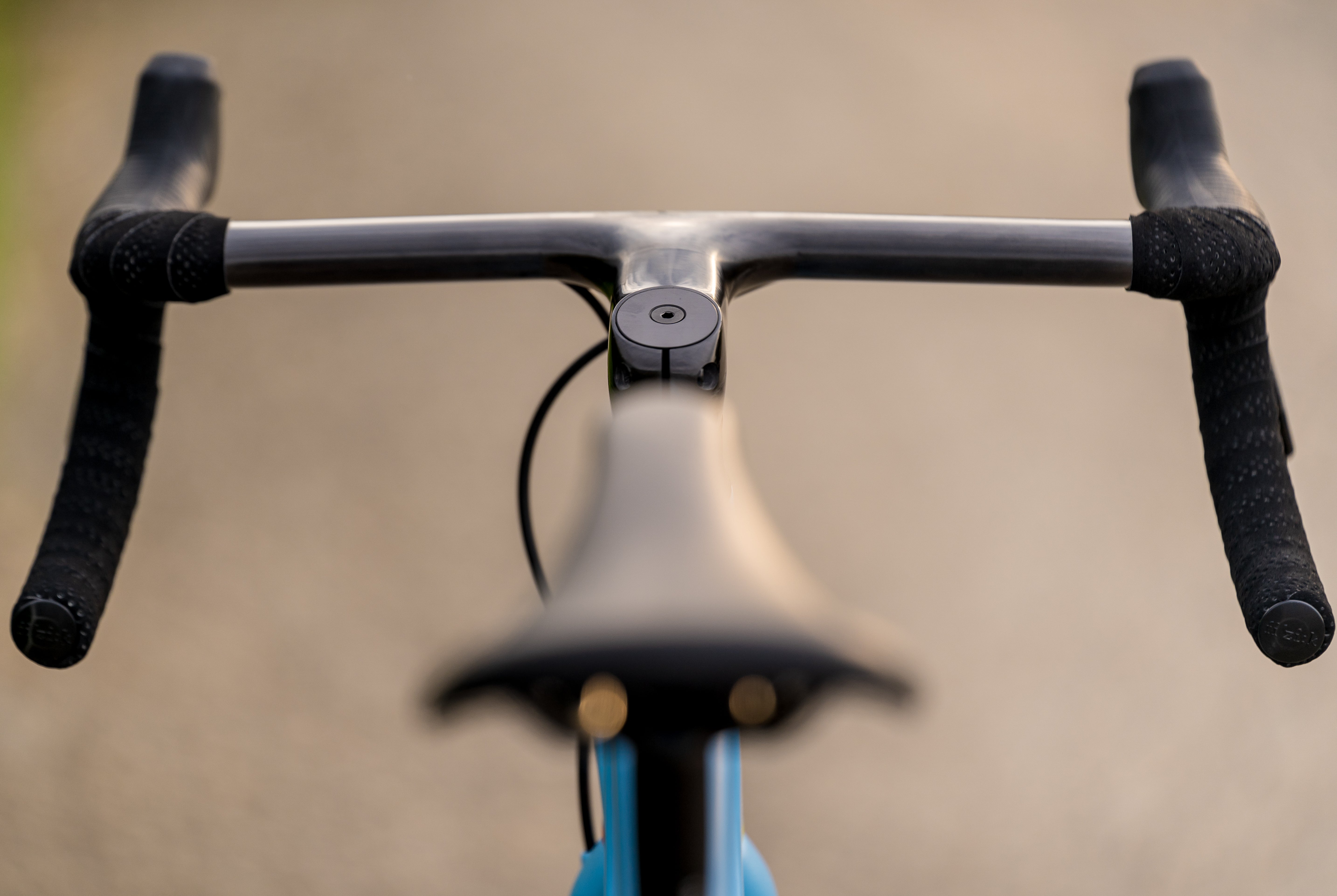 Beast Cockpit Road Bar