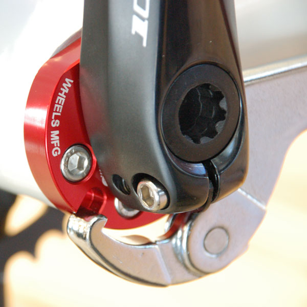 Eccentric BB for BB30 & 24mm (Shimano) Cranks - Black