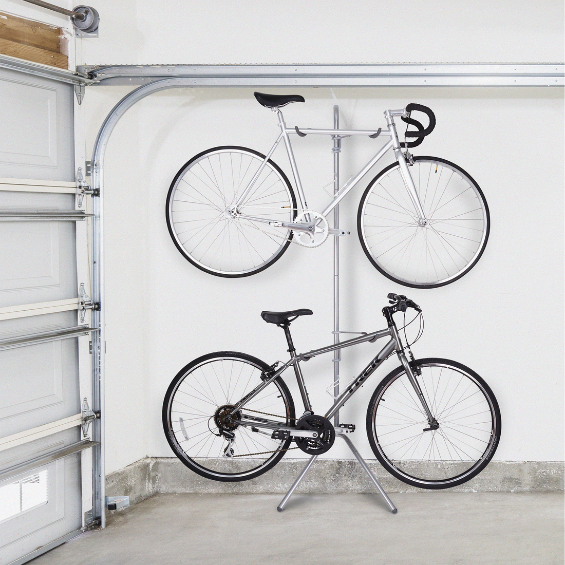 Two Bike Gravity Pole Stand